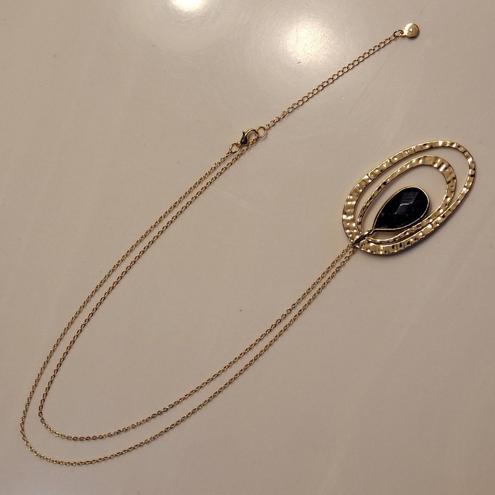 Versona Blue Marbled Teardrop Framed By Hammered Look Gold-tone Ovals Necklace - Picture 8 of 14